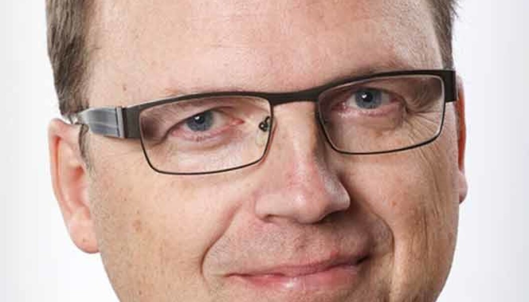 Kommunalrådet Björn Hammarberg (M) är svärson till Per-Lennart Persson och gift med Anna-Carin Hammarberg, företrädarna för Affloardal Energi. Han anmälde jäv när det första avtalet ingicks 2014. Han skriver nu på sin öppna fb: ”Att nu en tidning grovt brister i både journalistisk sedlighet, grundläggande samhällskunskap samt källgranskning och faller ut i personangrepp och populistiska utspel mot enskilda tjänstemän är ju oerhört osmakligt och kanske rent av brottsligt!” Kommunalrådet Björn Hammarberg (M) är svärson till Per-Lennart Persson och gift med Anna-Carin Hammarberg, företrädarna för Affloardal Energi. Han anmälde jäv när det första avtalet ingicks 2014. Han skriver nu på sin öppna fb: ”Att nu en tidning grovt brister i både journalistisk sedlighet, grundläggande samhällskunskap samt källgranskning och faller ut i personangrepp och populistiska utspel mot enskilda tjänstemän är ju oerhört osmakligt och kanske rent av brottsligt!”