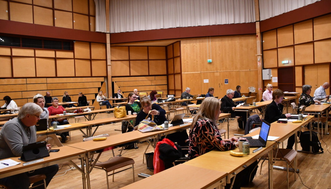 Glest mellan ledamöterna på kommunfullmäktiges sammanträde i november Glest mellan ledamöterna på kommunfullmäktiges sammanträde i november