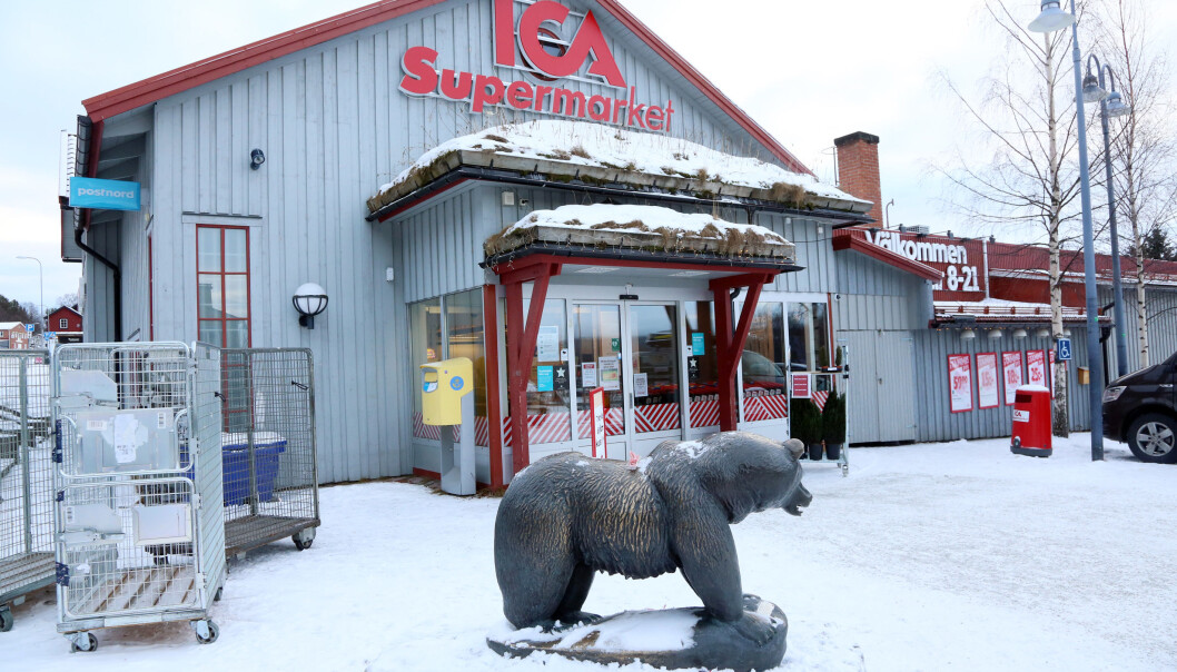 Det är tufft för butikerna i Funäsdalen. Ica tappar 50 procent av försäljningen och varslar sin personal. Det är tufft för butikerna i Funäsdalen. Ica tappar 50 procent av försäljningen och varslar sin personal.