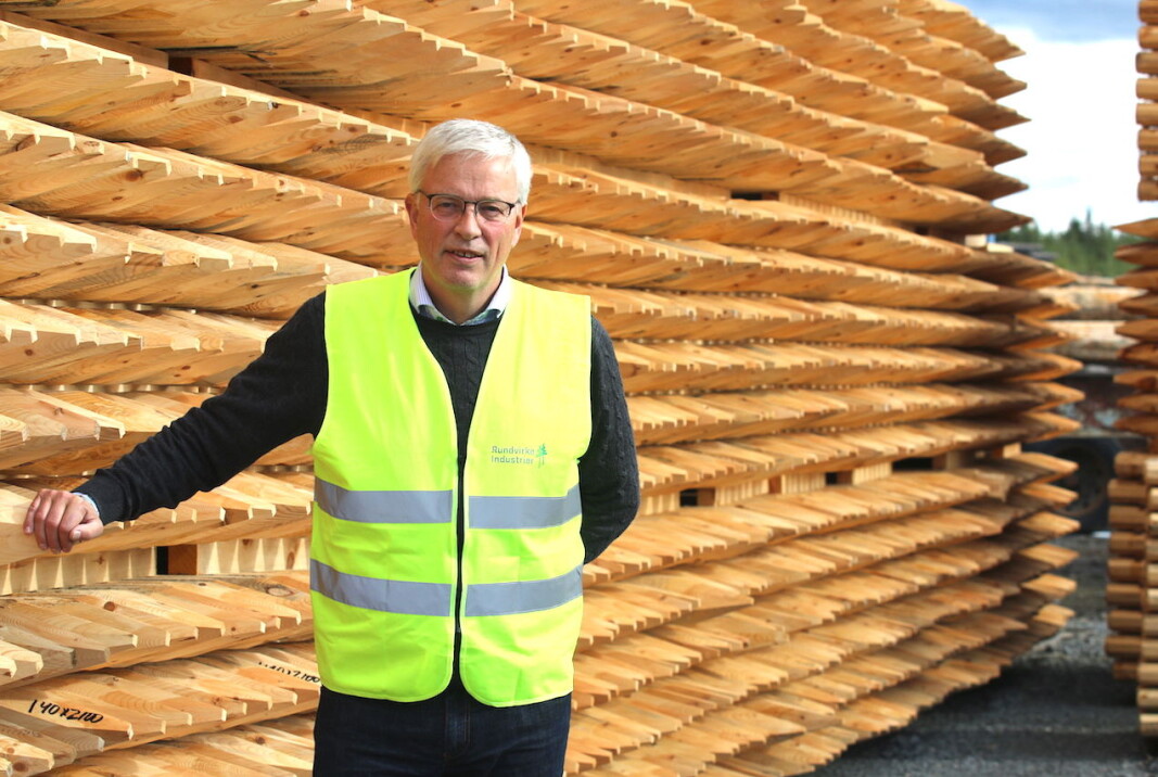 Octowood har ökat sin produktion under pandemin. Nu vill bolaget bygga en ny träskyddsanläggning för 30 miljoner kronor. “Förhoppningen och ambitionen är att det här ska skapa ytterligare arbetstillfällen”, säger Leif Berglund, vd. Foto Patrik Sjöö Octowood har ökat sin produktion under pandemin. Nu vill bolaget bygga en ny träskyddsanläggning för 30 miljoner kronor. “Förhoppningen och ambitionen är att det här ska skapa ytterligare arbetstillfällen”, säger Leif Berglund, vd. Foto Patrik Sjöö