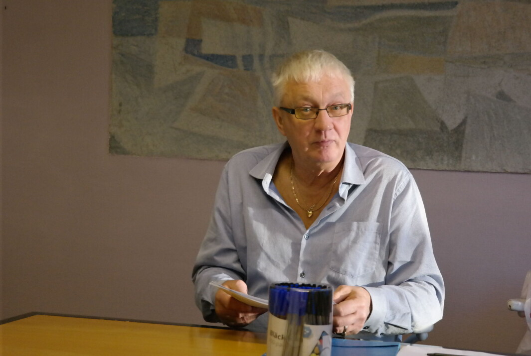 Tore Hansson menar att den befintliga personalen är kommunens ansvar. Tore Hansson menar att den befintliga personalen är kommunens ansvar.
