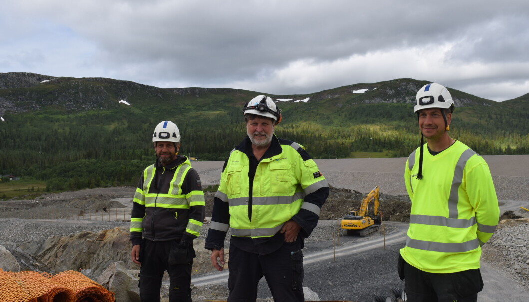 Lars Eriksson, mättekniker Skanska, Kjell Nilsson, projektledare på Statkraft och Andreas Pettersson, produktionschef Skanska. Lars Eriksson, mättekniker Skanska, Kjell Nilsson, projektledare på Statkraft och Andreas Pettersson, produktionschef Skanska.