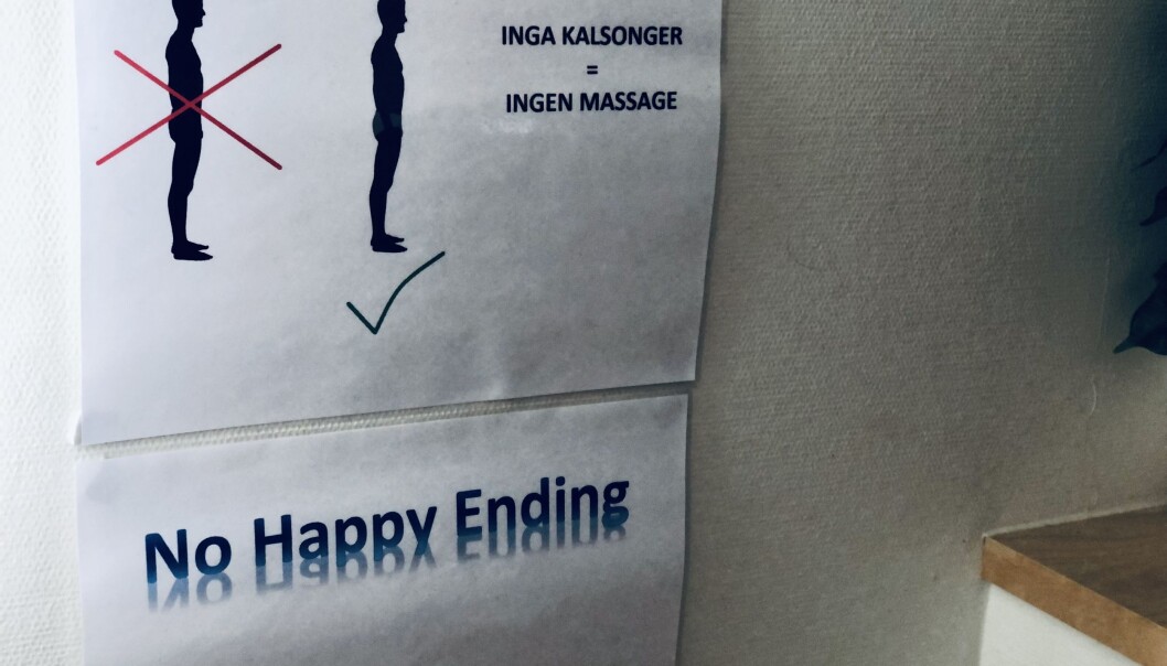 Skylten gör det kristallklart att det är just massage som sker på Mas Thaimassage. Skylten gör det kristallklart att det är just massage som sker på Mas Thaimassage.