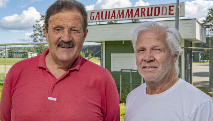 – Vi diskuterade olika artister och jag föreslog att vi skulle boka ABBA, säger Gunnar Eriksson, till höger. Men arrangörskollegan Ulf Horn var av annan åsikt, tillslut kom de båda arrangörerna överens, de önskade ett datum, 29 juli 1973 lördagen under Svensta marknad. – Vi diskuterade olika artister och jag föreslog att vi skulle boka ABBA, säger Gunnar Eriksson, till höger. Men arrangörskollegan Ulf Horn var av annan åsikt, tillslut kom de båda arrangörerna överens, de önskade ett datum, 29 juli 1973 lördagen under Svensta marknad.