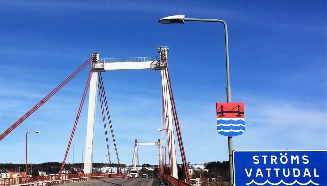 Från i fredags är Strömsundsbron avstängd varje helg fram till i december. Från i fredags är Strömsundsbron avstängd varje helg fram till i december.