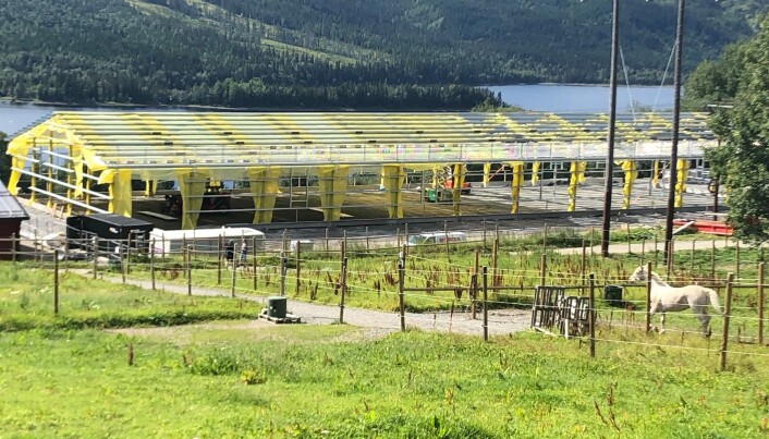 Den nya ridhallen i Åre börjar ta form. Invigning beräknas i månadsskiftet oktober-november. Lagom inför vintern kan ryttarna i Åre börja träna i nya hallen. Den nya ridhallen i Åre börjar ta form. Invigning beräknas i månadsskiftet oktober-november. Lagom inför vintern kan ryttarna i Åre börja träna i nya hallen.