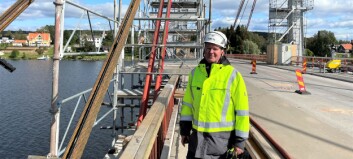 Kabelbytet på Strömsundsbron har startat: Bilister kör förbi avspärrningarna – utsätter arbetare för livsfara