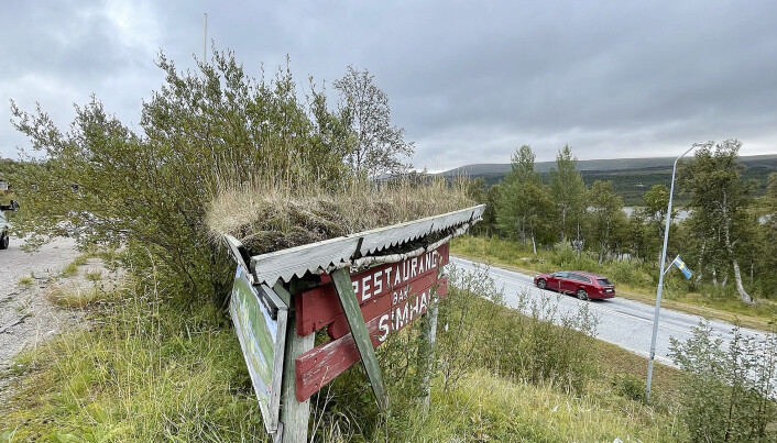 Det som var nära att bli en kulturhistorisk viktig byggnad blev bara en ruin som förfaller. Tänninge invigdes 1964. Paret Tore och Gunborg Bejmert, som drev resebyrån Club Continental, byggde hotellet. Foto Håkan Persson Det som var nära att bli en kulturhistorisk viktig byggnad blev bara en ruin som förfaller. Tänninge invigdes 1964. Paret Tore och Gunborg Bejmert, som drev resebyrån Club Continental, byggde hotellet. Foto Håkan Persson