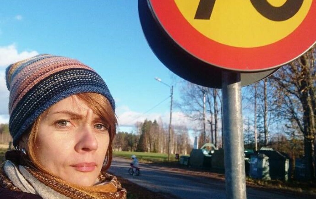 Sanna Wiljeskén och byborna i Krångede vill få Trafikverket att sänka hastigheten i byn. FOTO: Privat. Sanna Wiljeskén och byborna i Krångede vill få Trafikverket att sänka hastigheten i byn. FOTO: Privat.