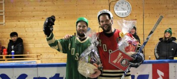 Traditionell julhockey samlade publik i Rossön Traditionell julhockey samlade publik i Rossön