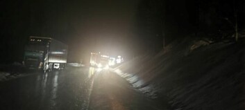 Lastbilskollision på E45 efter blixthalkan