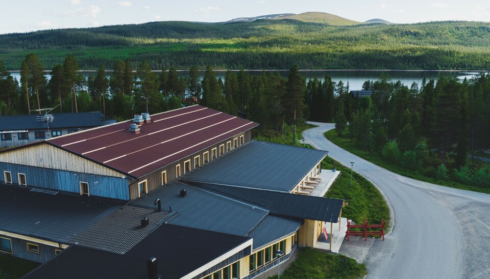 Lofsdalens Fjällhotell ligger i mellersta delen av Härjedalen, cirka 45 kilometer från Sveg och vid sjön Lofsen. Här finns en profil mot cykelturism sommartid och skidåkning vintertid. Lofsdalens Fjällhotell ligger i mellersta delen av Härjedalen, cirka 45 kilometer från Sveg och vid sjön Lofsen. Här finns en profil mot cykelturism sommartid och skidåkning vintertid.