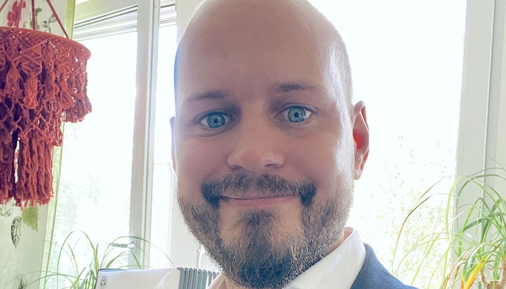 Enhetschef Markus Olsson anser att det är rimligt att ungdomarna fick behålla lönen eftersom det var svårt att omplacera dem. Enhetschef Markus Olsson anser att det är rimligt att ungdomarna fick behålla lönen eftersom det var svårt att omplacera dem.