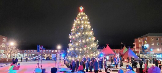Årets samiska näringslivsevent invigt med julgran på Stortorget