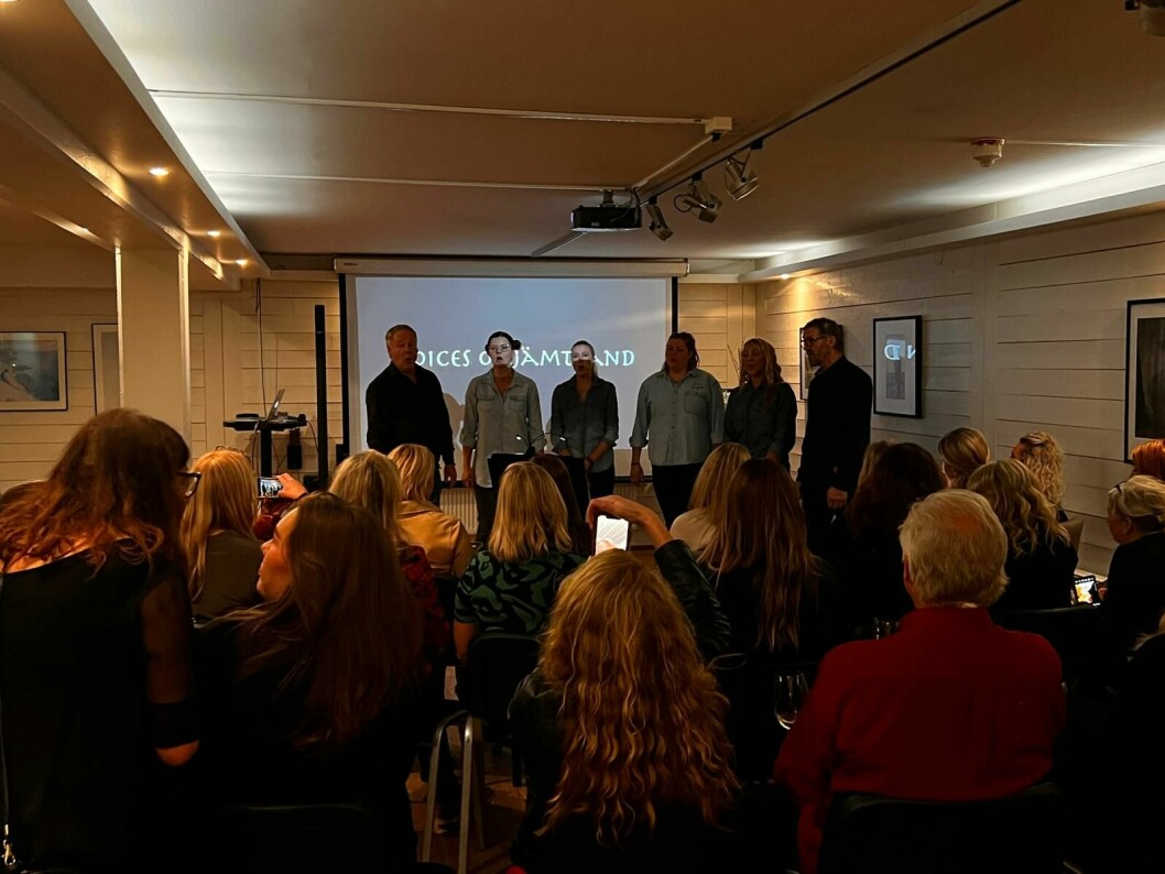 Gruppen Voices of Jämtland höll releaseparty i helgen för sin nya låt.