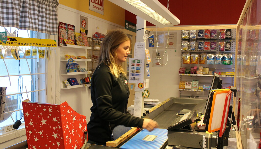 Lena Alke är butikschef vid Handlarn i Rötviken.