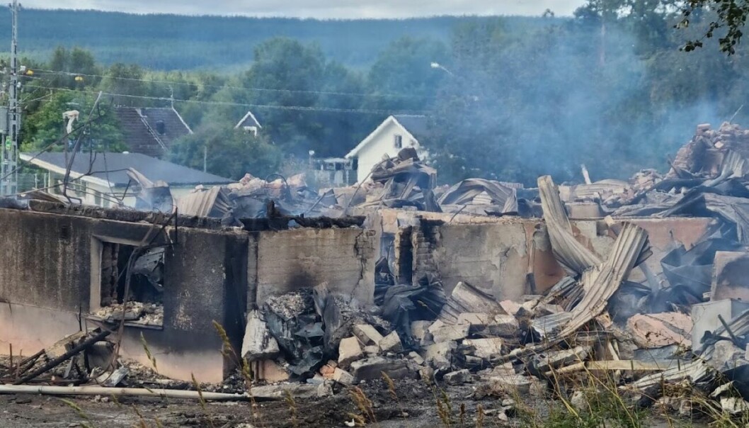 I augusti brann Folkets Hus i Mörsil ner i en anlagd brand. Nu har tomten bytt ägare men bybor får vänta på ny byggnation.