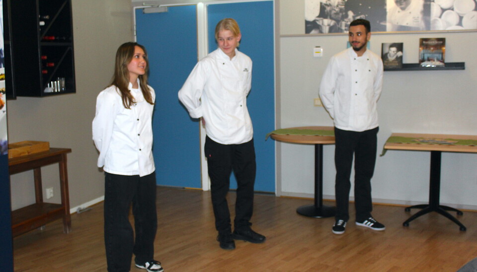 Emelie Persson, Sälen, Pelle Österberg, Norrtälje och Redouah Boutaibi, Åre går restaurangprogrammet vid Jämtlands Gymnasium. Emelie Persson, Sälen, Pelle Österberg, Norrtälje och Redouah Boutaibi, Åre går restaurangprogrammet vid Jämtlands Gymnasium.