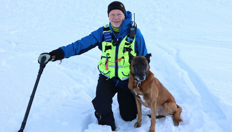 Knut Skår, norska räddningshundar, hade kommit till Bydalen med sin malenois för att öva. Knut Skår, norska räddningshundar, hade kommit till Bydalen med sin malenois för att öva.