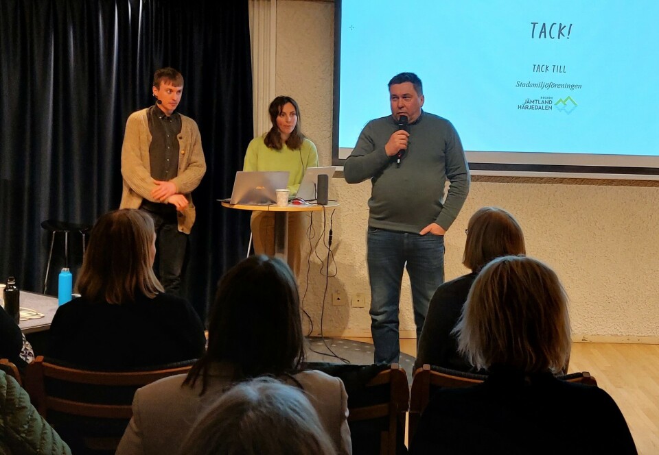 Magnus Andersson (C), ordförande i miljö- och samhällsnämnden, fick mothugg när han pratade om finansieringen. Magnus Andersson (C), ordförande i miljö- och samhällsnämnden, fick mothugg när han pratade om finansieringen.