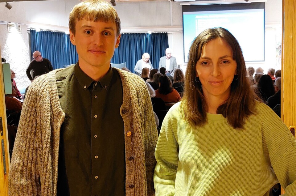 Olle Björkebaum studerar arkitektur vid Kungl. Tekniska Högskolan i Stockholm och har tagit kandidatexamen i ämnet. Frida Körberg Turhagen är utövande arkitekt. Olle Björkebaum studerar arkitektur vid Kungl. Tekniska Högskolan i Stockholm och har tagit kandidatexamen i ämnet. Frida Körberg Turhagen är utövande arkitekt.