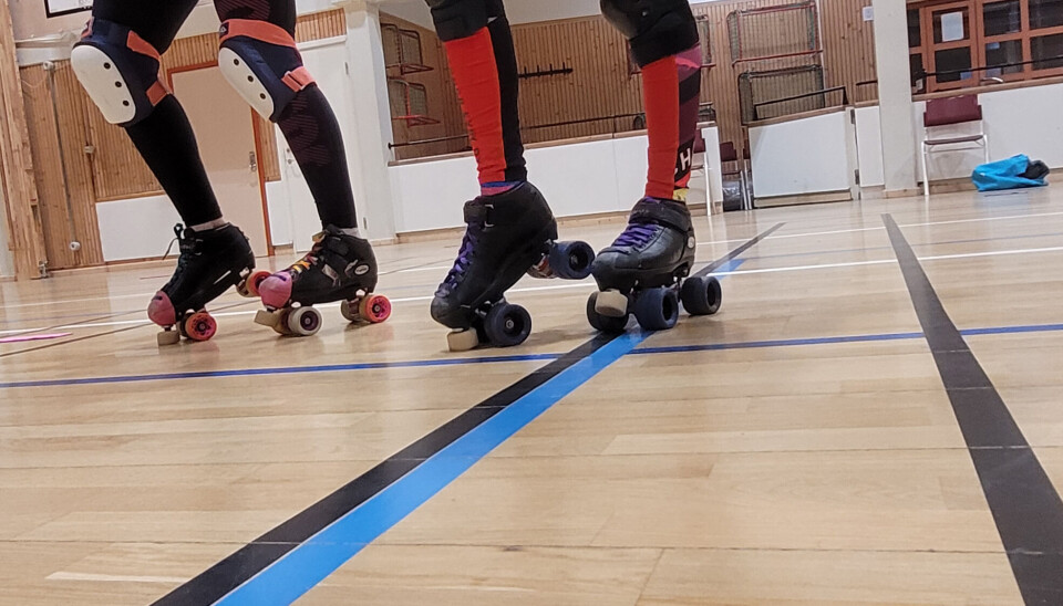 Utan rullskridskor inget roller derby. Utan rullskridskor inget roller derby.