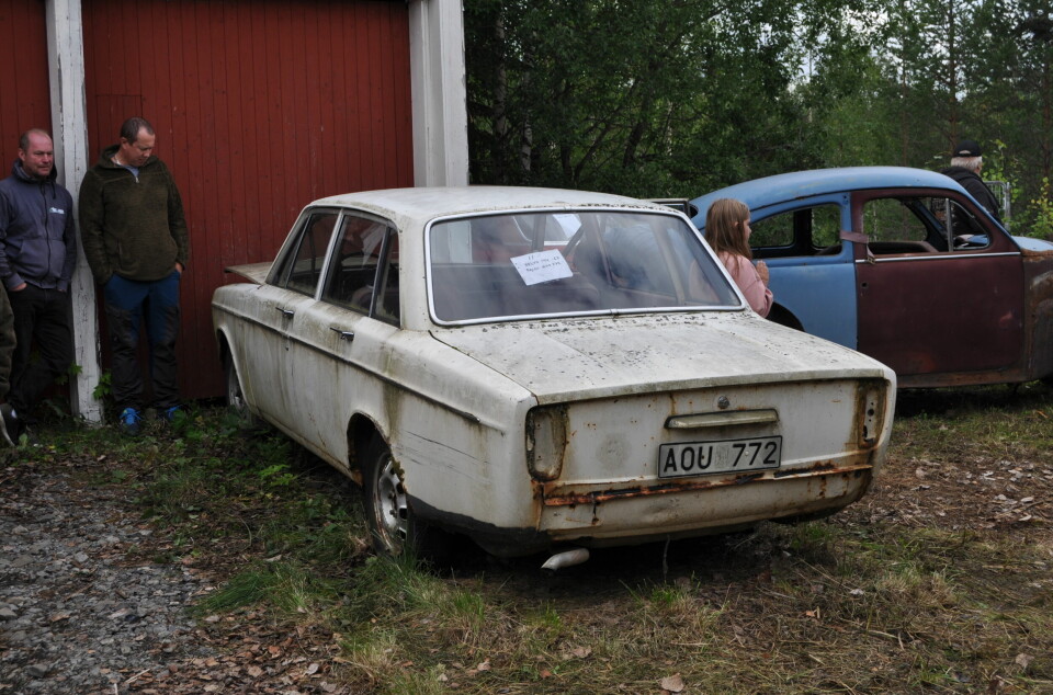 2 100 kronor var inte tillräckligt för att bli ägare den här Volvo 144 från näst första tillverkningsåret 1967.