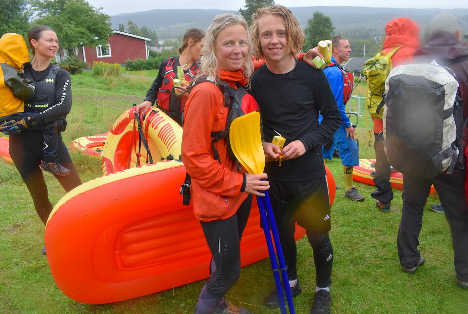 ”Mamma var lite långsam i paddlingen”, säger Teo Ljusberg om hennes insats i paddlingen. Både kommer från Åre.