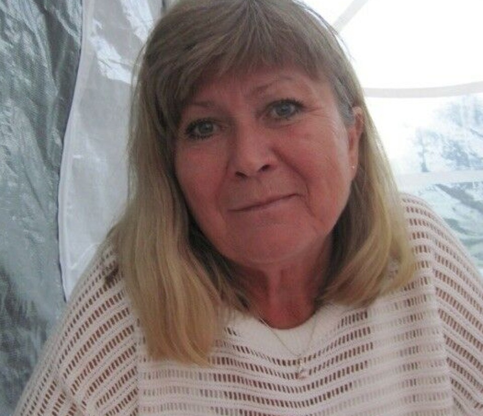 Rektor Carina Hansson stängde skolan i förtid efter att tre fyrverkeripjäser skjutits av. Två elever är nu polisanmälda.