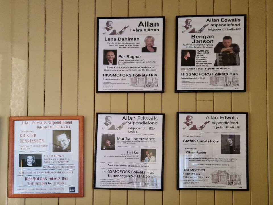 Allan Edwall Stipendiefond delar varje år ut stipendium på 10 000 kronor till en ung person under en helkväll på Folkets Hus.