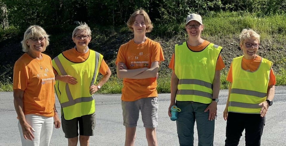 Några av sportklubbens hängivna funktionärer från växlingsstationen under St Olavsloppet 2024.