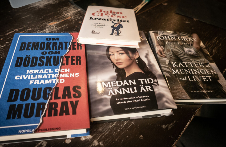 Några av de böcker som Nopolar publishing gett ut.