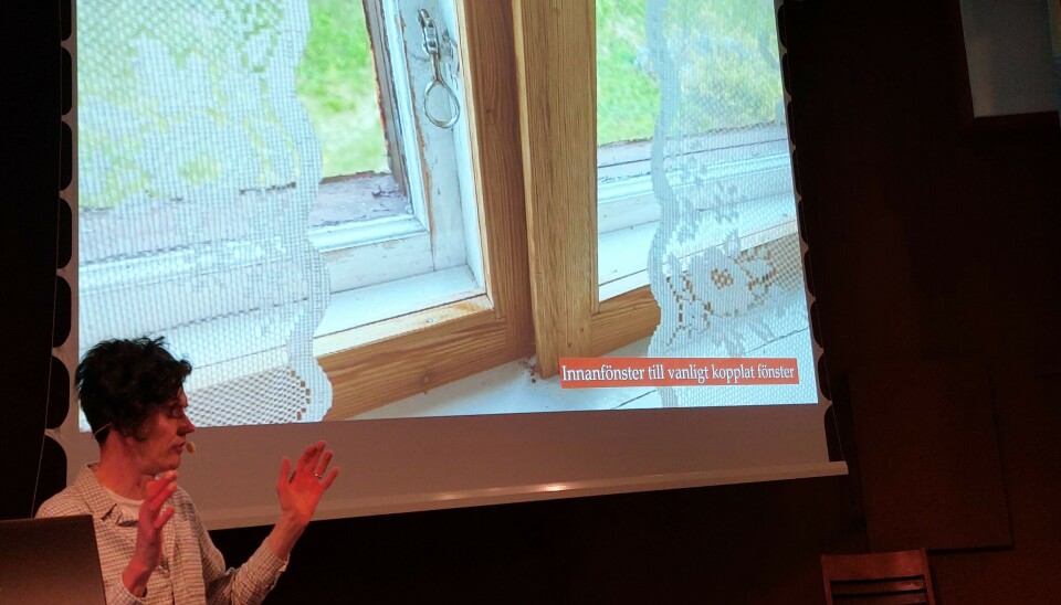 Gustav ”Rävjägarn” Bergström berättade om varsam renovering och hur vi kan arbeta med äldre byggnader för att nå miljömålen. Han ville bland annat slå ett slag för fönsterrenovering.