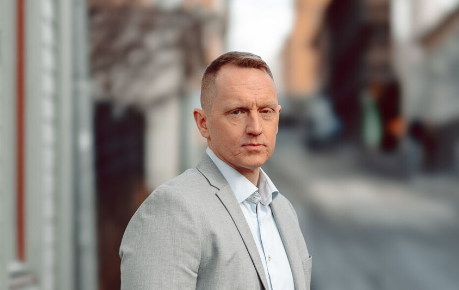 Kritiserar S-kommuner som nobbar regeringens möte om återvandring